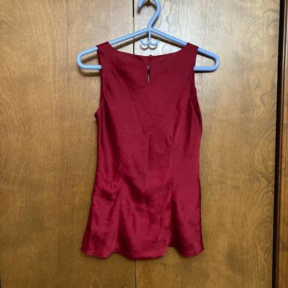 ANN TAYLOR LOFT Sleeveless Satin Shell / Tank Scoop Neck Top  -  Size 0 - Picture 4 of 13